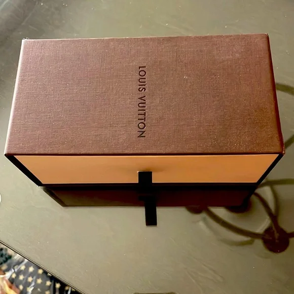 louis vuitton sunglasses box